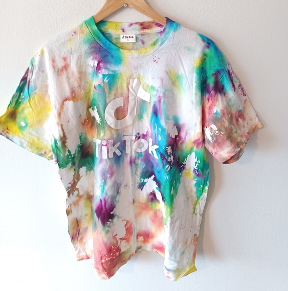 Tik Tok T-Shirt For Men Size XL - Picture 4 of 4
